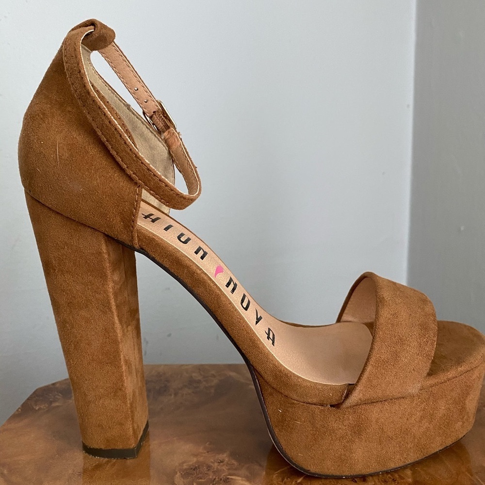 FASHION NOVA CARMEL SUEDE PLATFORM CHUCKY HEELS